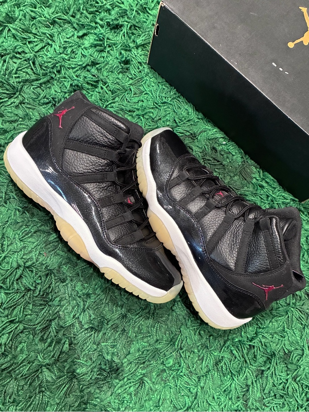 Jordan 11 Retro 72-10 GS Size 7Y/8.5W ONLY TRIED ON LIKE NEW OG ALL 100%AUTHENTI